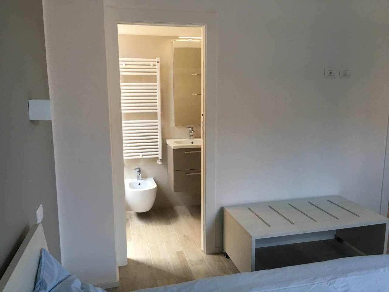 Moon Bologna Apartment Phòng bức ảnh